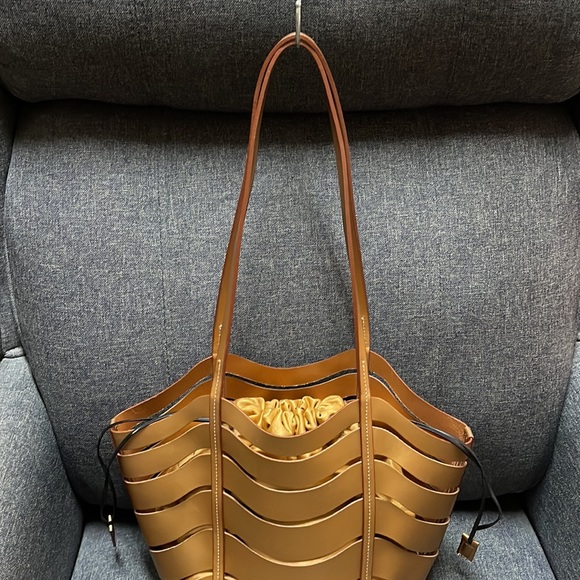 Francesco Biasia Cage Leather Tote - Picture 3 of 14